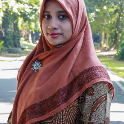 Nadhira